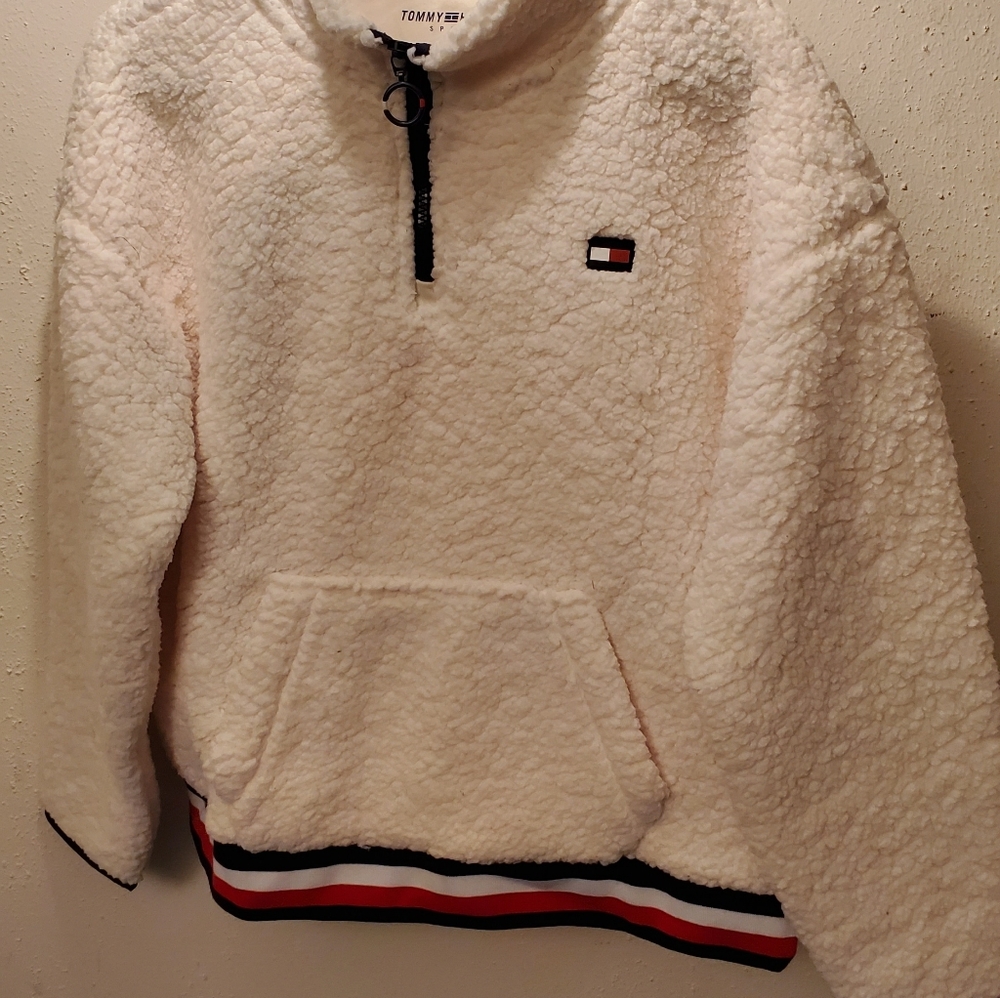 Clothes - Picture 8 of 17